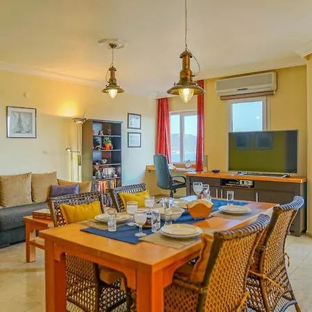 Picus Amazing Sunset View 公寓 *